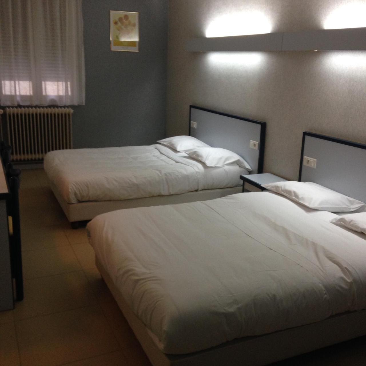 Hotel Du Jura Louhans Ngoại thất bức ảnh