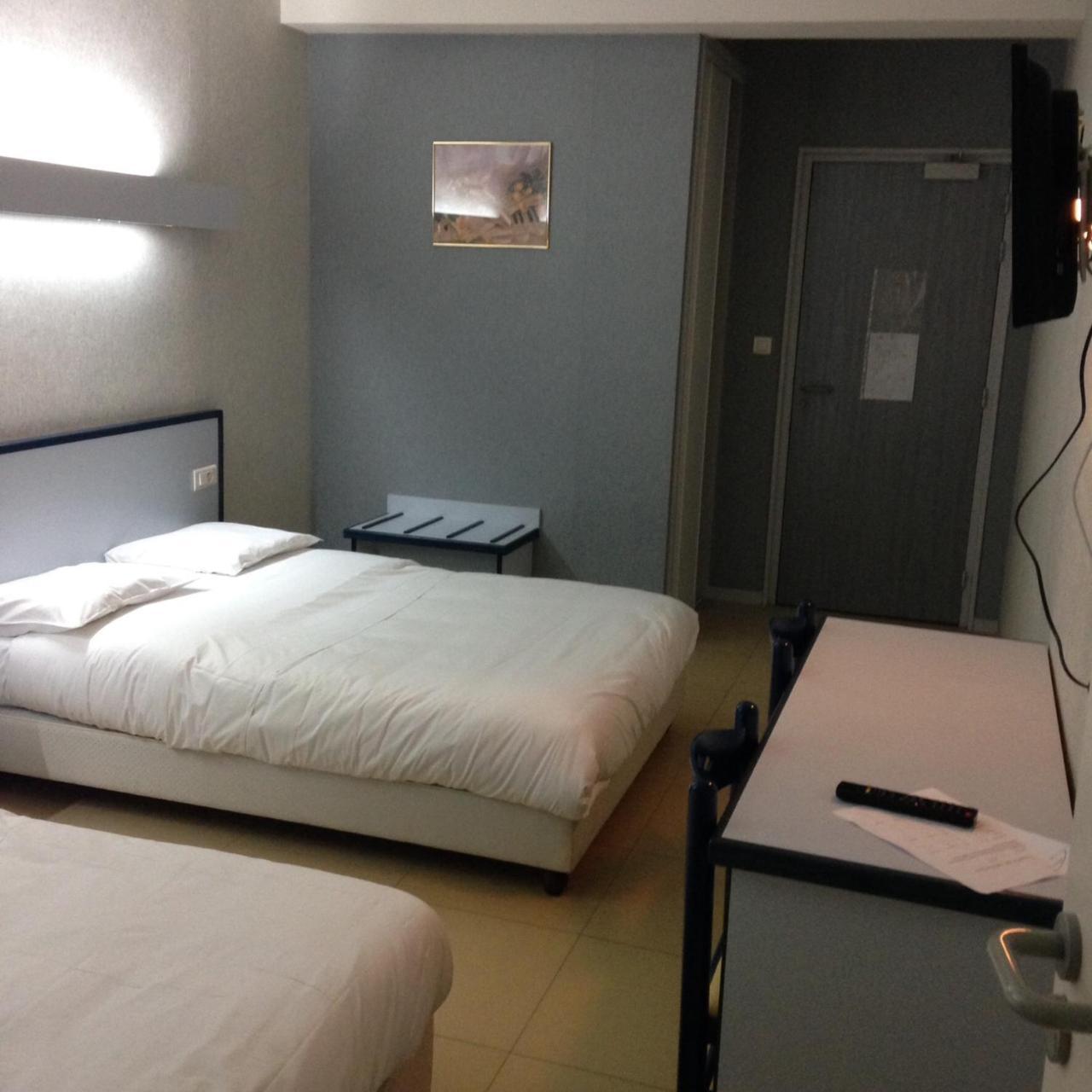 Hotel Du Jura Louhans Ngoại thất bức ảnh